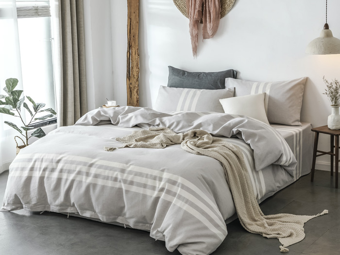 Four piece bed sheet set